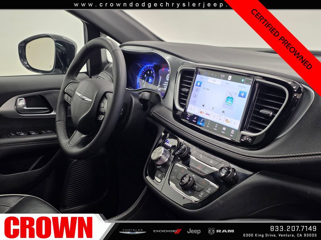 Used 2026 Chrysler Pacifica Limited w/ S Appearance Package FWD image 15