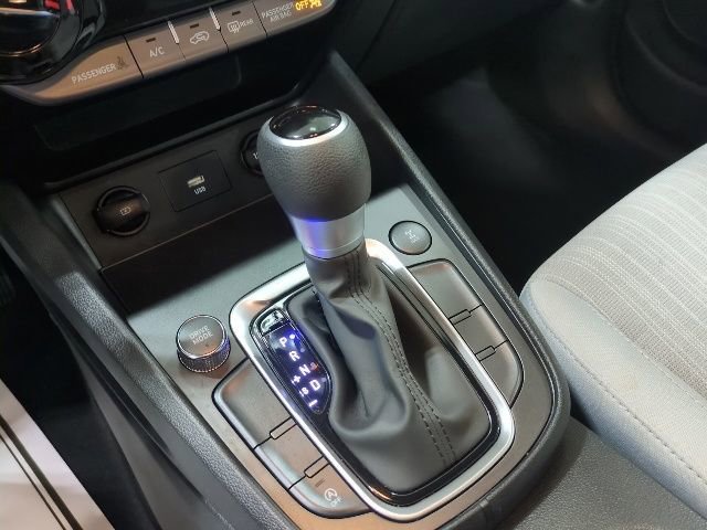 Used 2023 Hyundai Kona SEL image 14