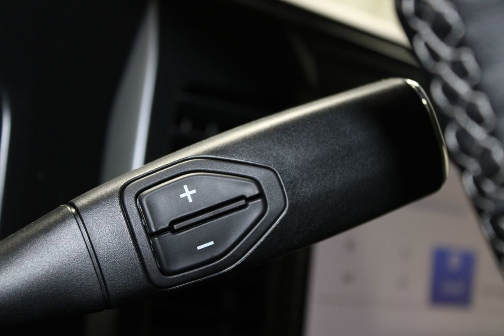 New 2026 Ford F250 Lariat w/ Black Appearance Package image 50