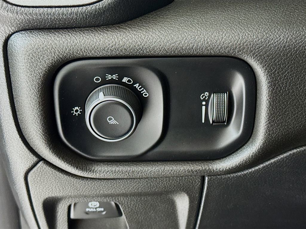 Used 2021 RAM 1500 Tradesman AWD/4WD image 10