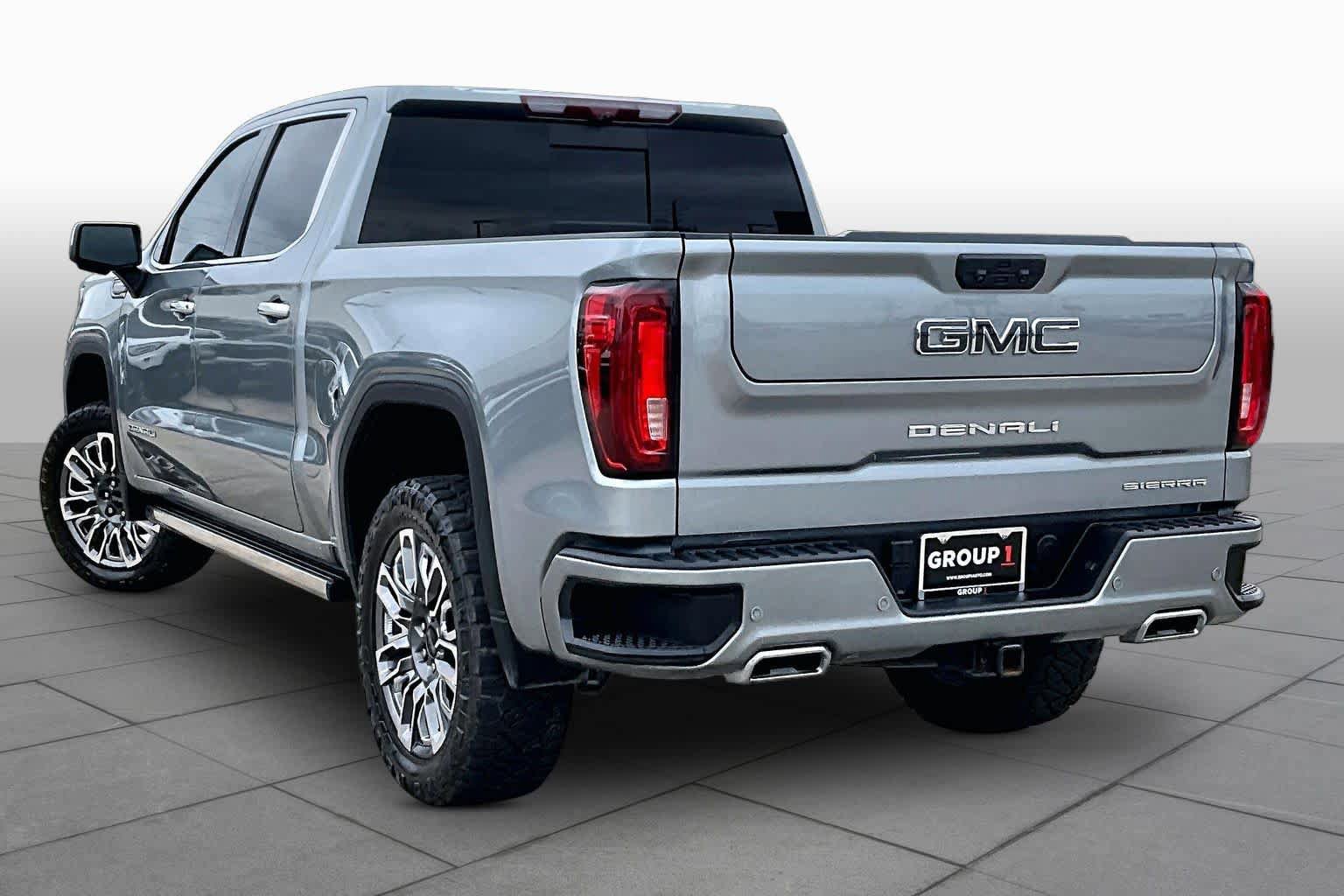 Used 2023 GMC Sierra 1500 Denali Ultimate AWD/4WD image 12