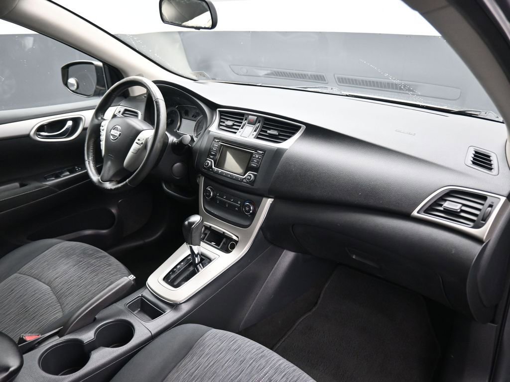Used 2015 Nissan Sentra SV FWD image 40