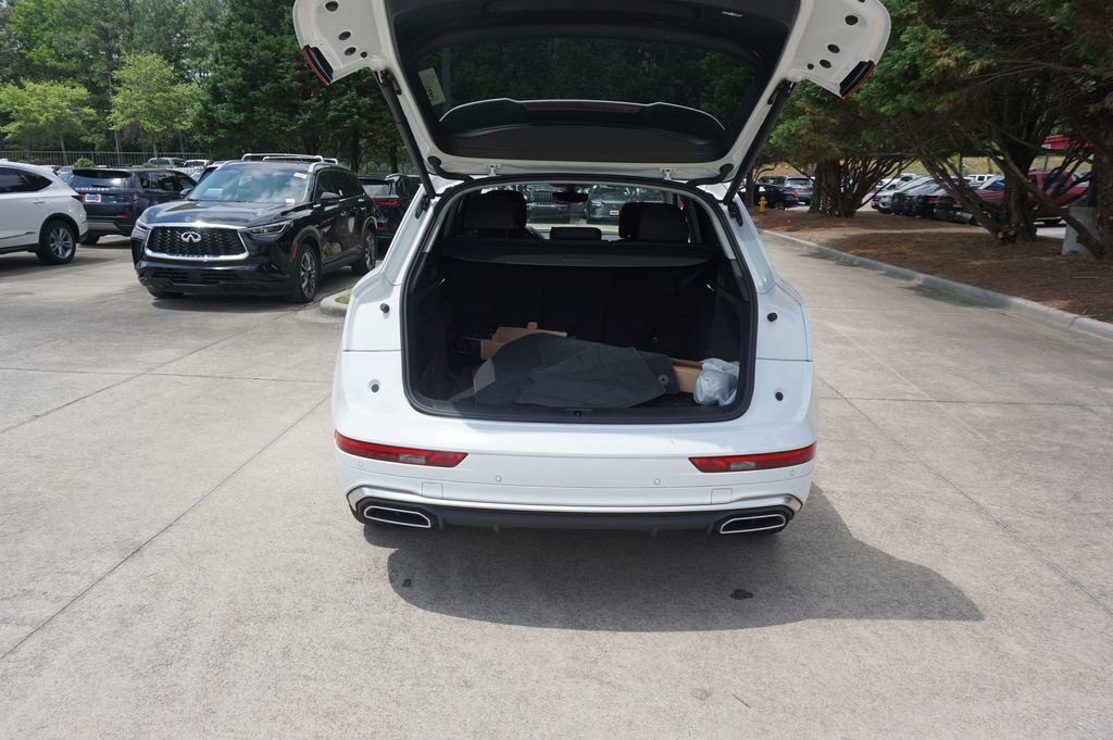 Used 2023 Audi Q5 2.0T Premium w/ Convenience Package AWD/4WD image 16