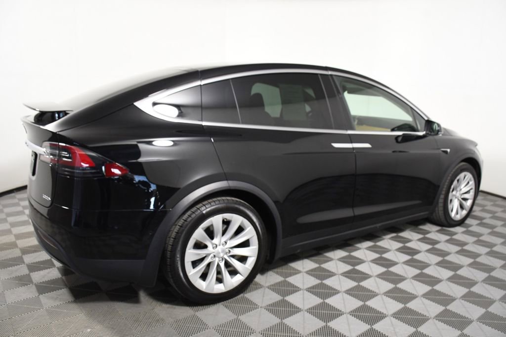 Used 2019 Tesla Model X Long Range AWD/4WD image 7