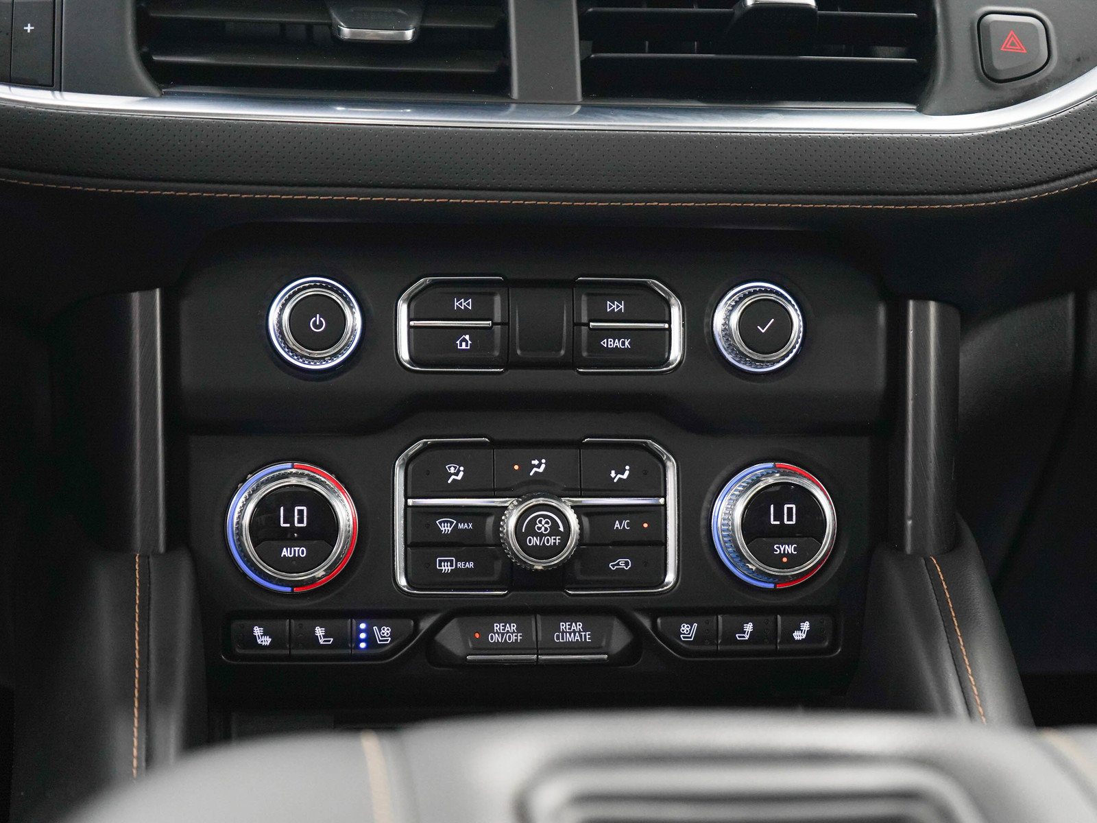 Used 2021 GMC Yukon AT4 w/ AT4 Premium Plus Package AWD/4WD image 22