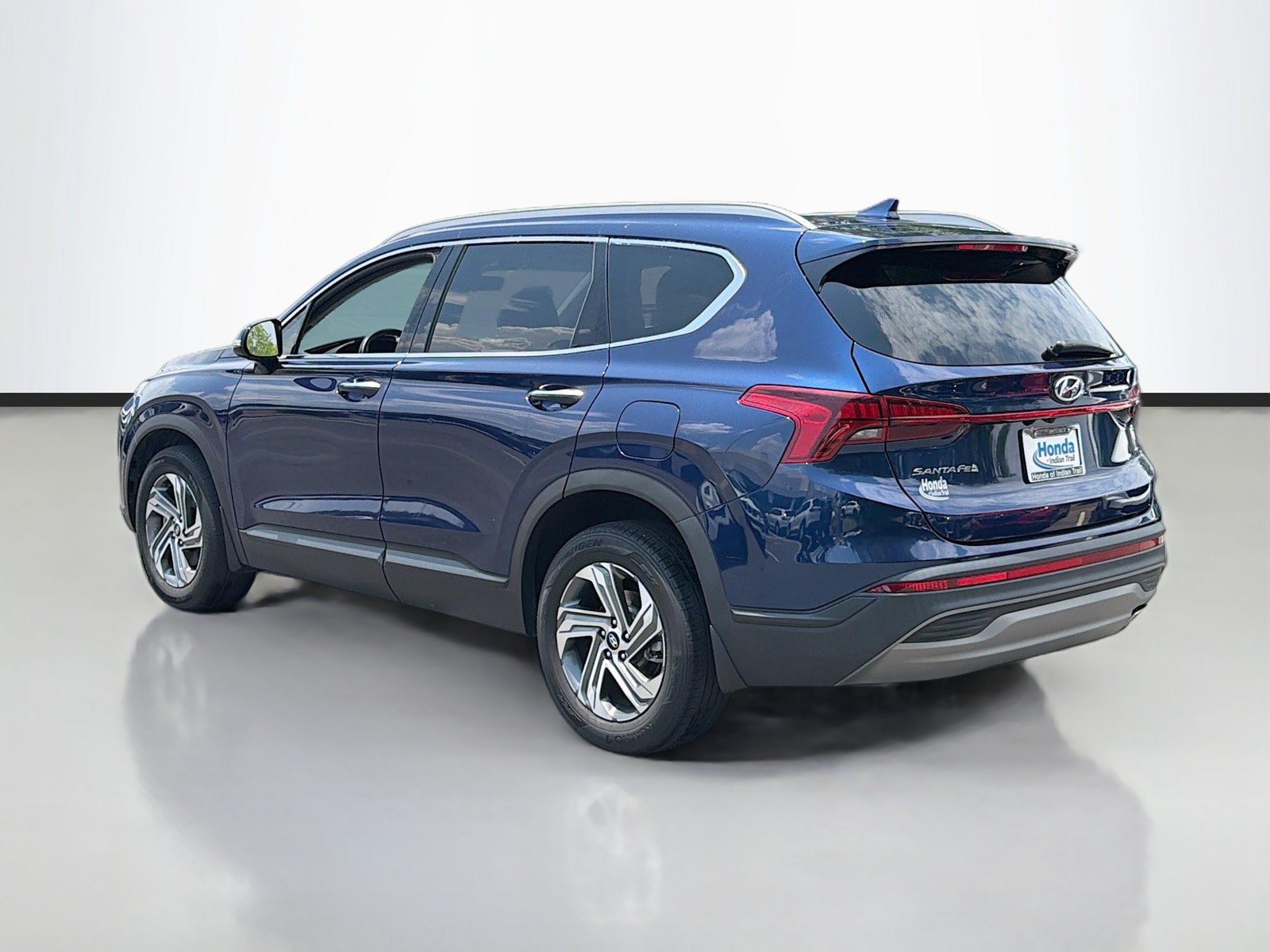 Used 2023 Hyundai Santa Fe SEL FWD image 7