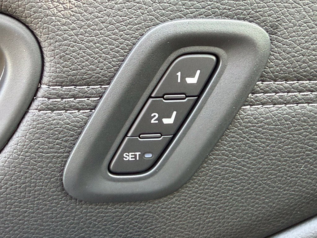 New 2026 Honda Pilot Touring image 9