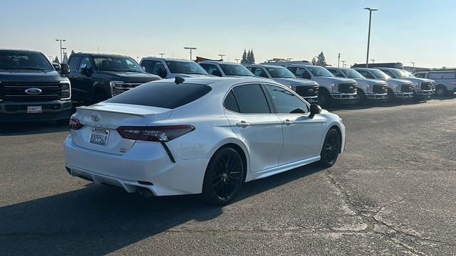 Used 2021 Toyota Camry XSE image 3