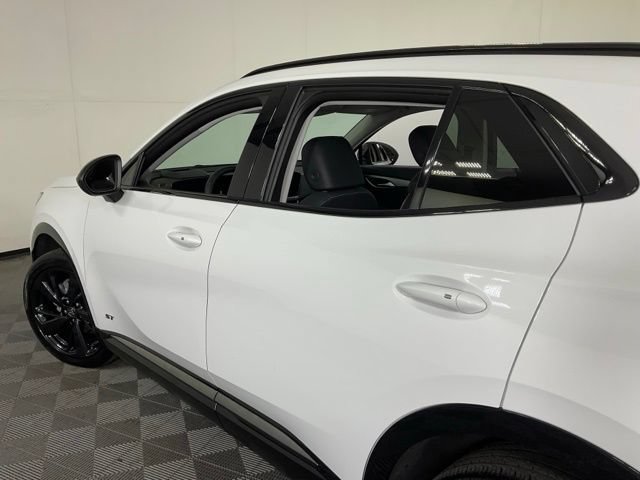 Used 2025 Buick Envision Sport Touring AWD/4WD image 40