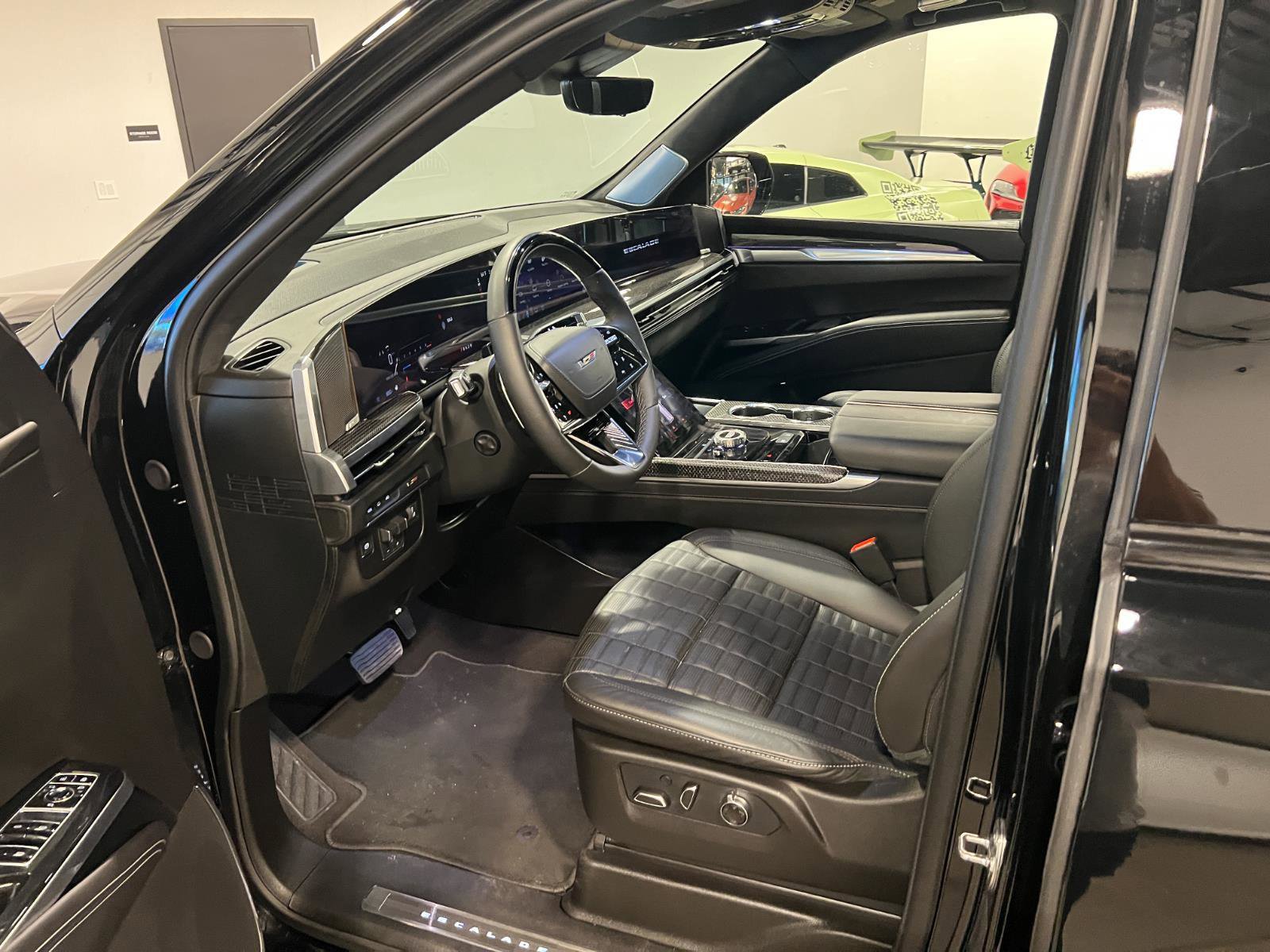 Used 2026 Cadillac Escalade V image 10