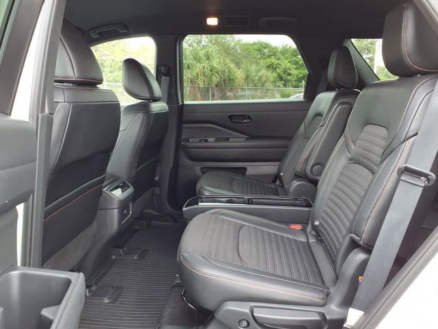 Used 2024 Nissan Pathfinder Rock Creek AWD/4WD image 8