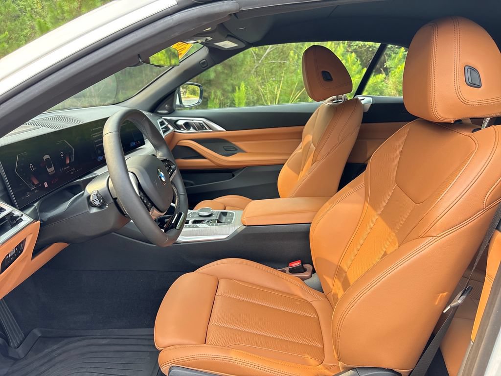 Used 2026 BMW 430i Convertible w/ Premium Package RWD image 4