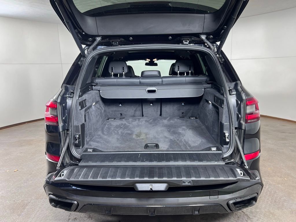 Used 2019 BMW X5 xDrive50i w/ M Sport Package image 17