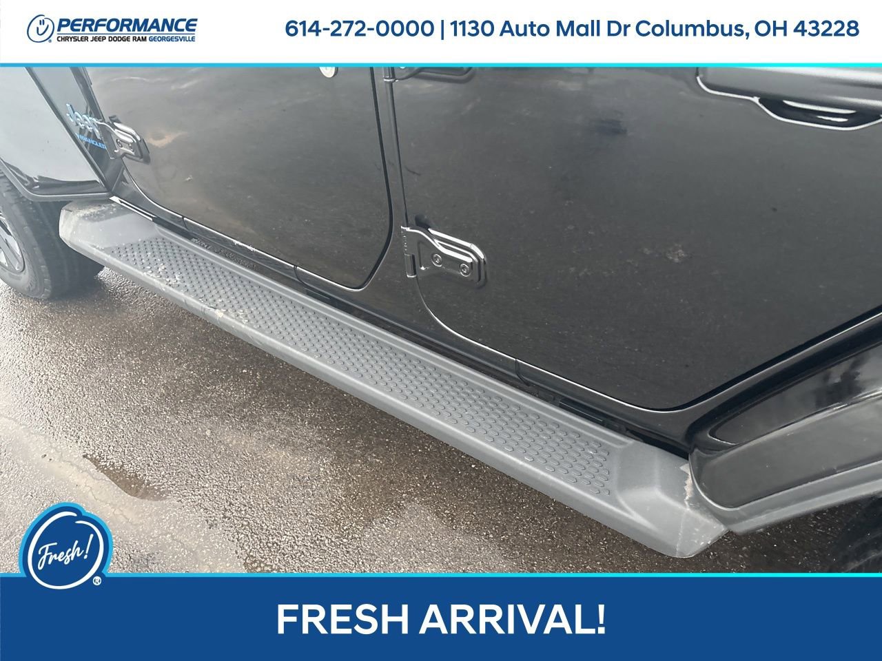 Used 2025 Jeep Wrangler Unlimited Sahara image 12