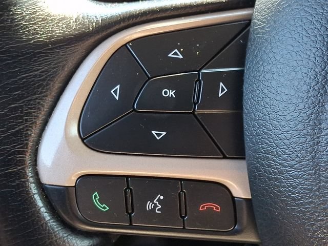 Used 2017 Jeep Renegade Latitude w/ Cold Weather Group AWD/4WD image 20