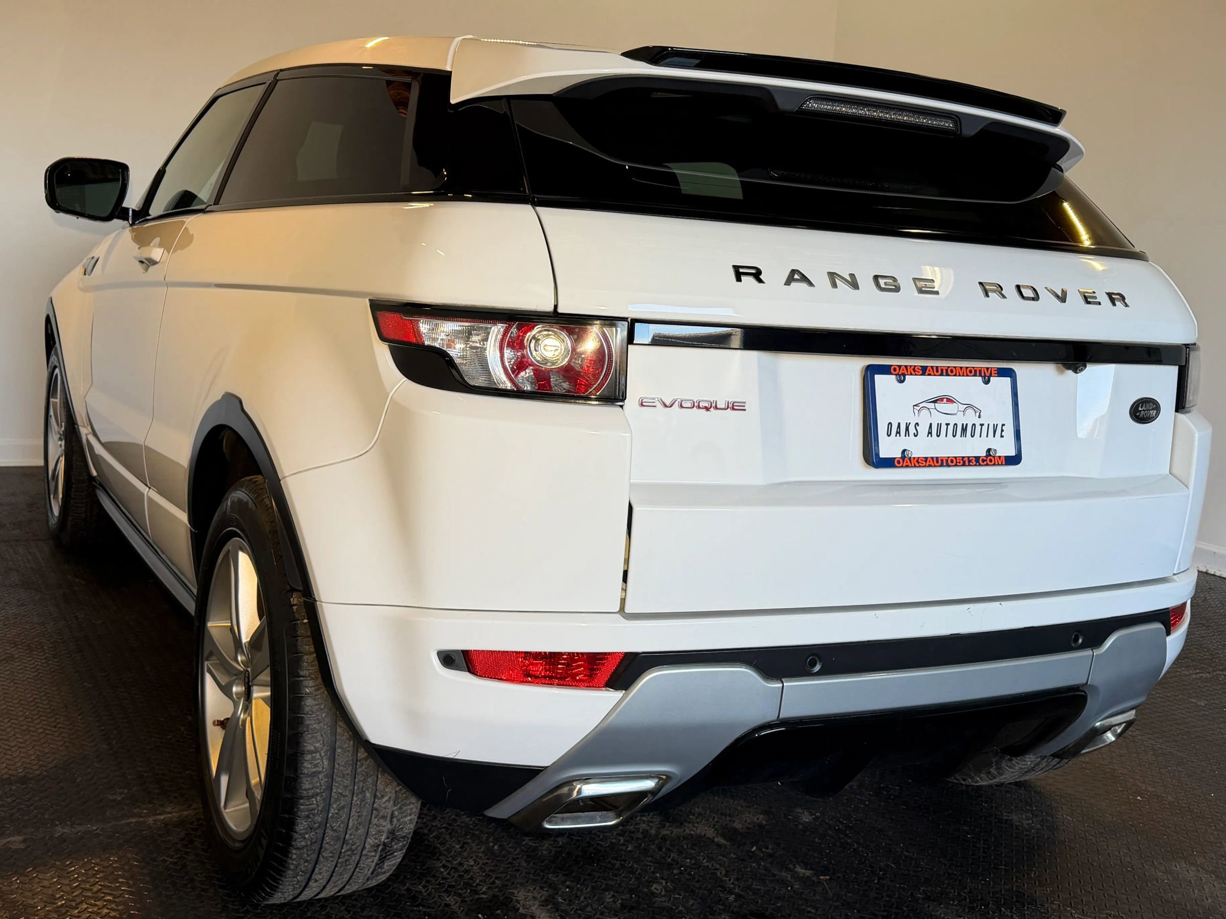 Used 2012 Land Rover Range Rover Evoque Dynamic image 5