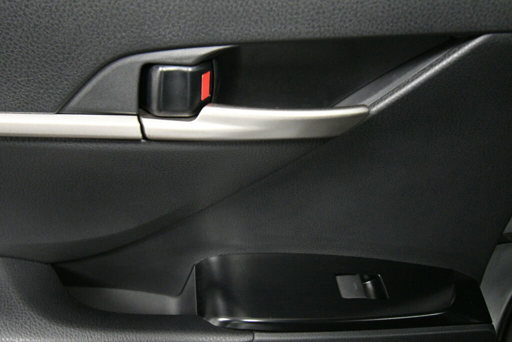 Certified 2025 Toyota Camry LE image 17