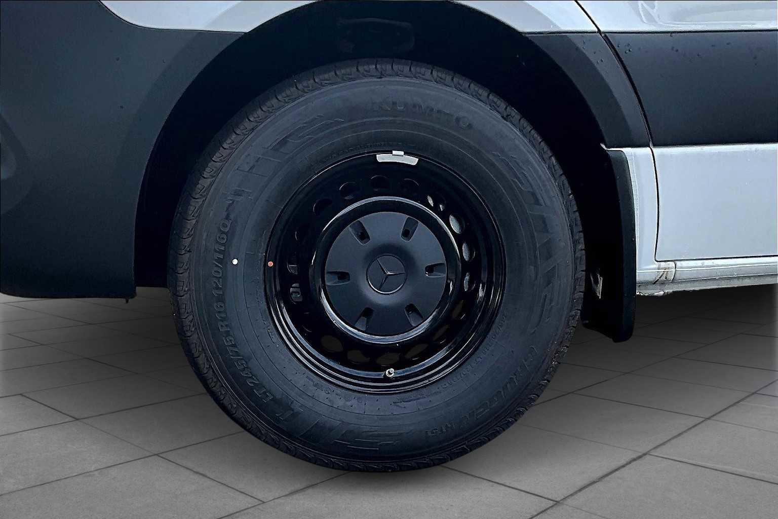 New 2025 Mercedes-Benz Sprinter 2500 image 17