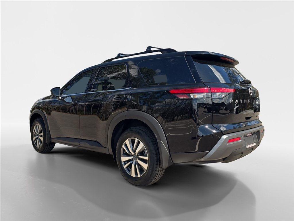 New 2026 Nissan Pathfinder SL AWD/4WD image 3