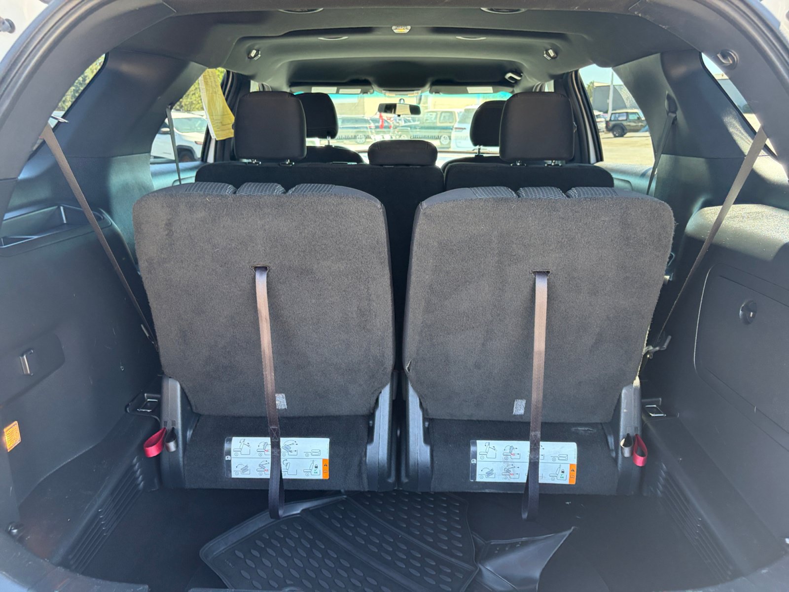 Used 2017 Ford Explorer XLT AWD/4WD image 27
