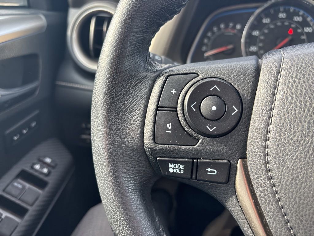 Used 2015 Toyota RAV4 Limited image 3