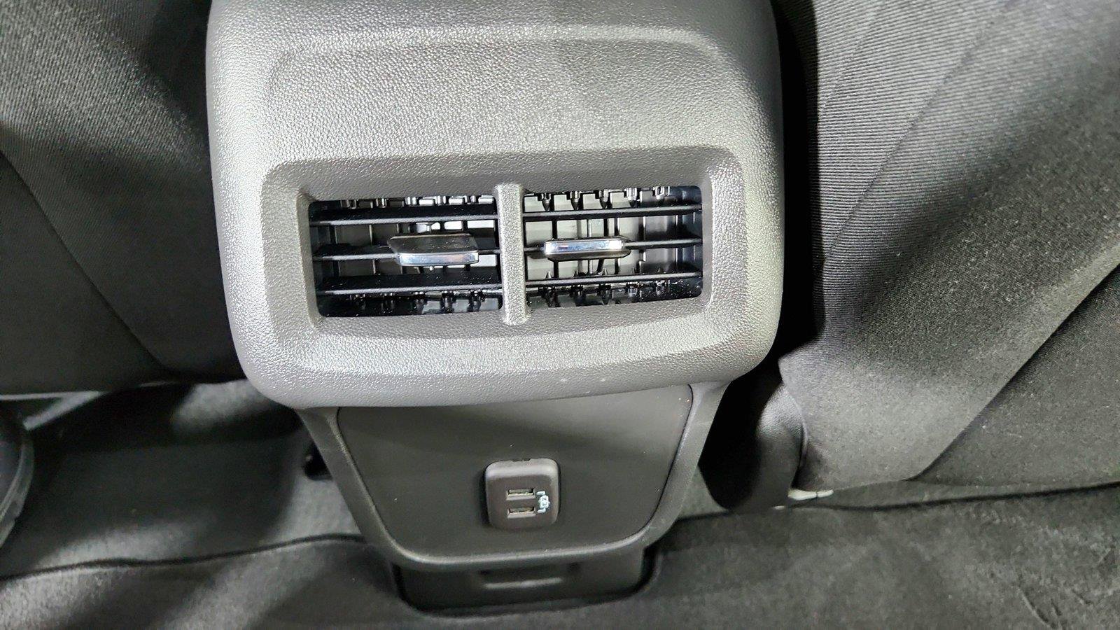 Used 2023 Chevrolet Equinox LT FWD image 21