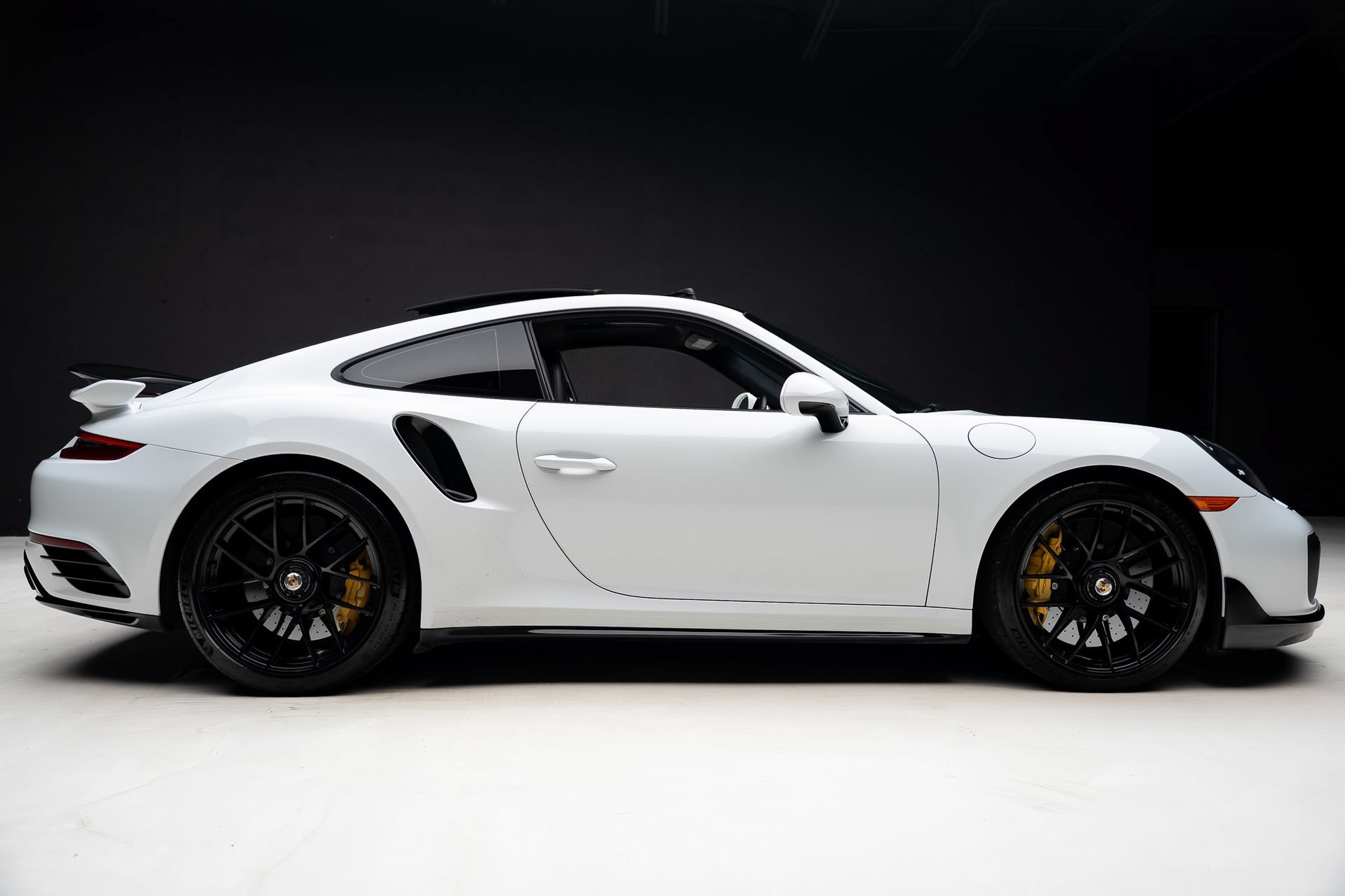 Used 2017 Porsche 911 Turbo S AWD/4WD image 37