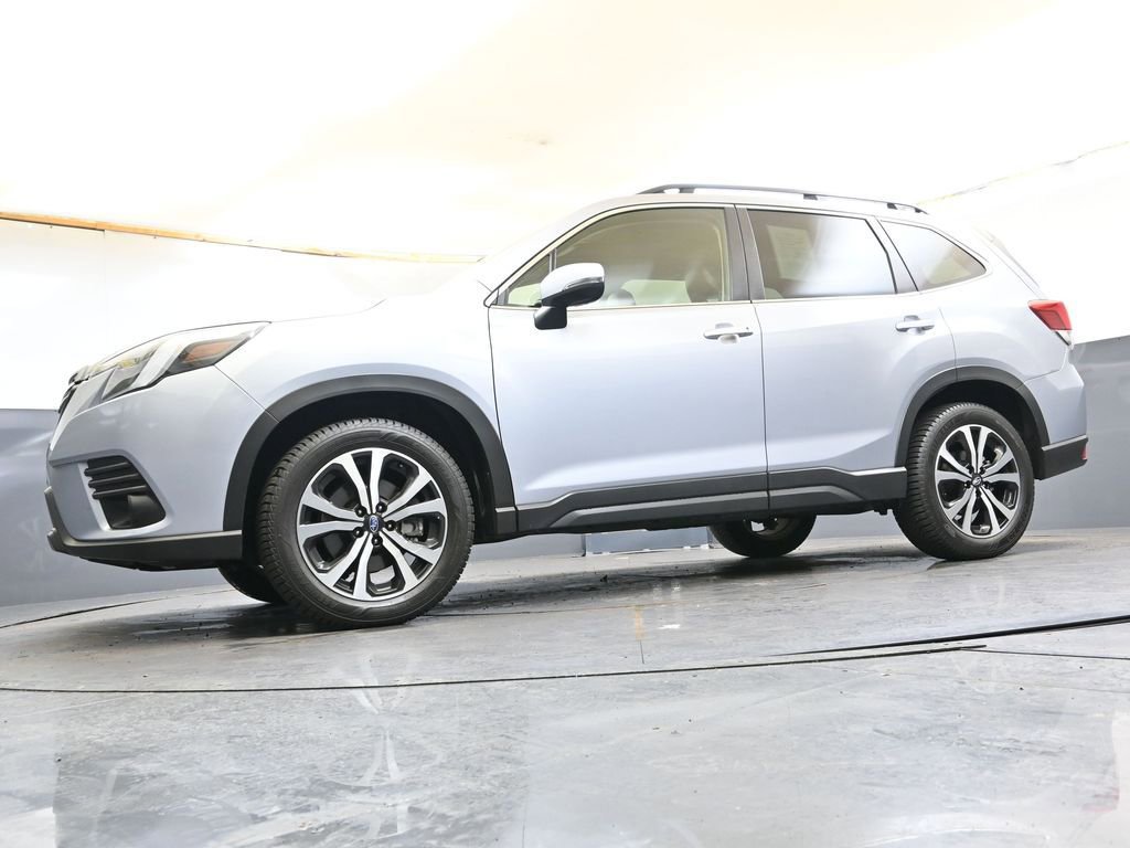 Used 2024 Subaru Forester Limited image 31