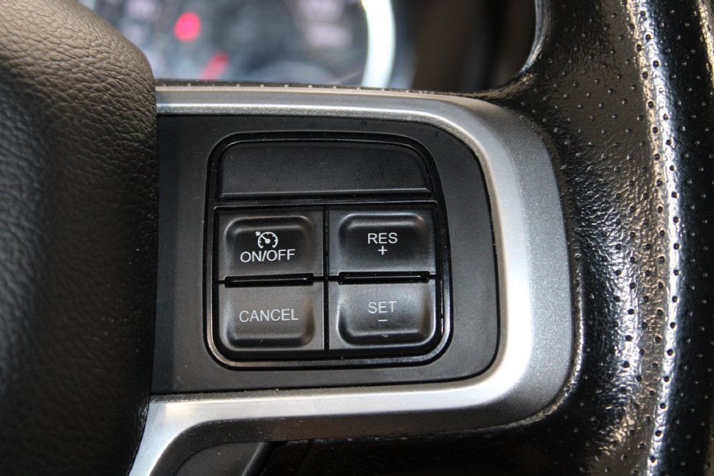 Used 2022 RAM 2500 Big Horn AWD/4WD image 35