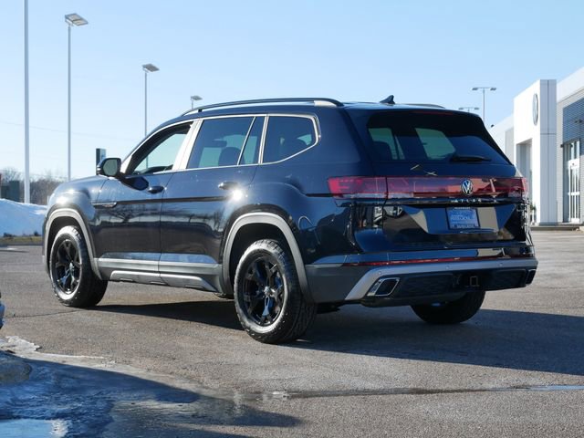New 2026 Volkswagen Atlas Peak Edition image 3