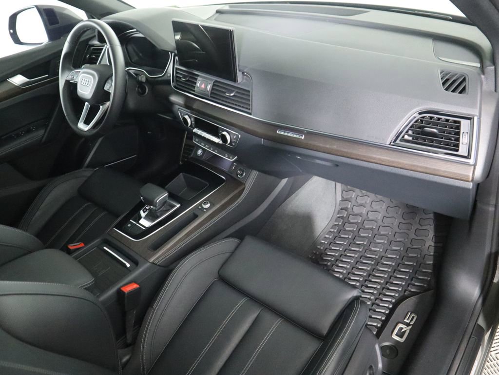 Used 2023 Audi Q5 2.0T Prestige image 18