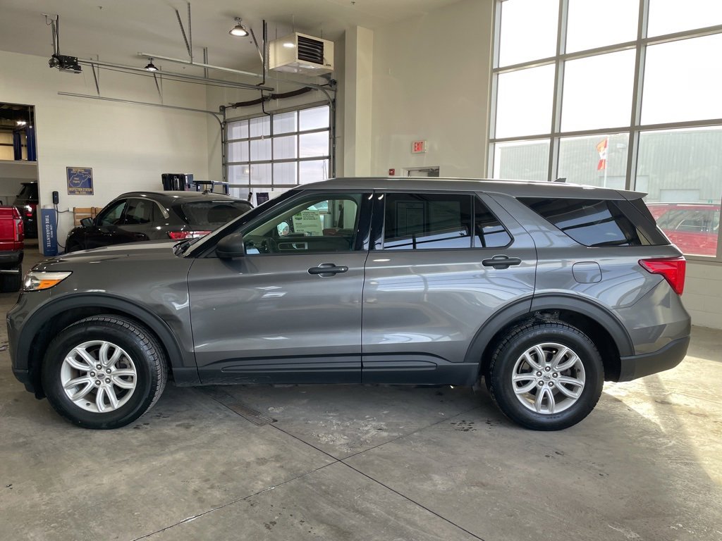 Used 2021 Ford Explorer 4WD w/ Class III Trailer Tow Package image 8