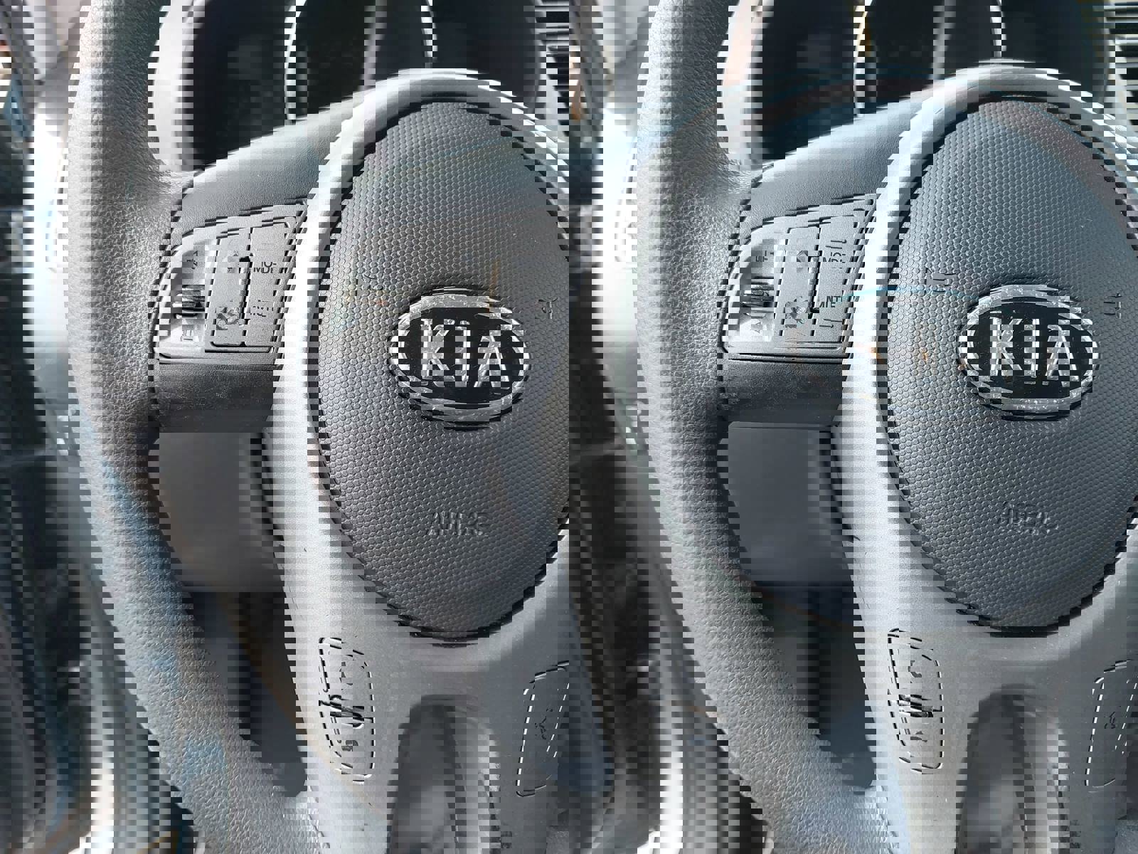 Used 2011 Kia Soul + image 19