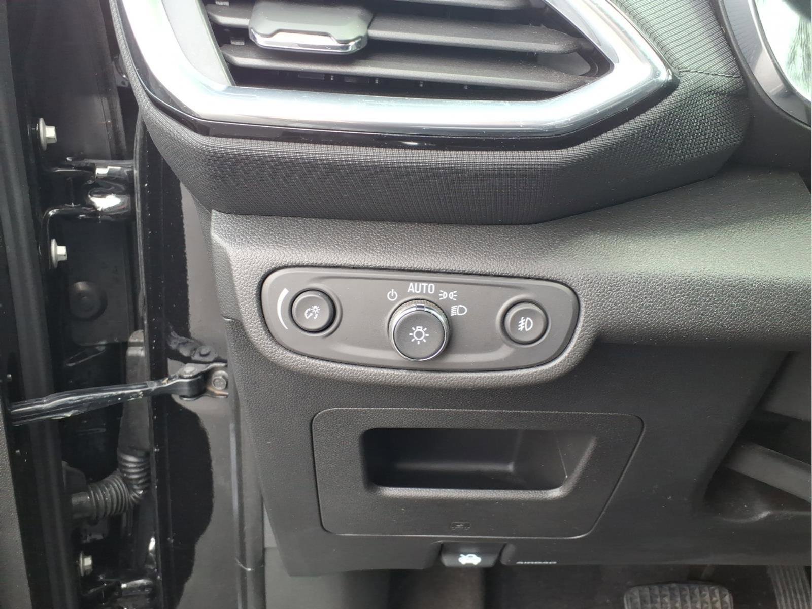 Certified 2023 Chevrolet TrailBlazer LT w/ Convenience Package image 12