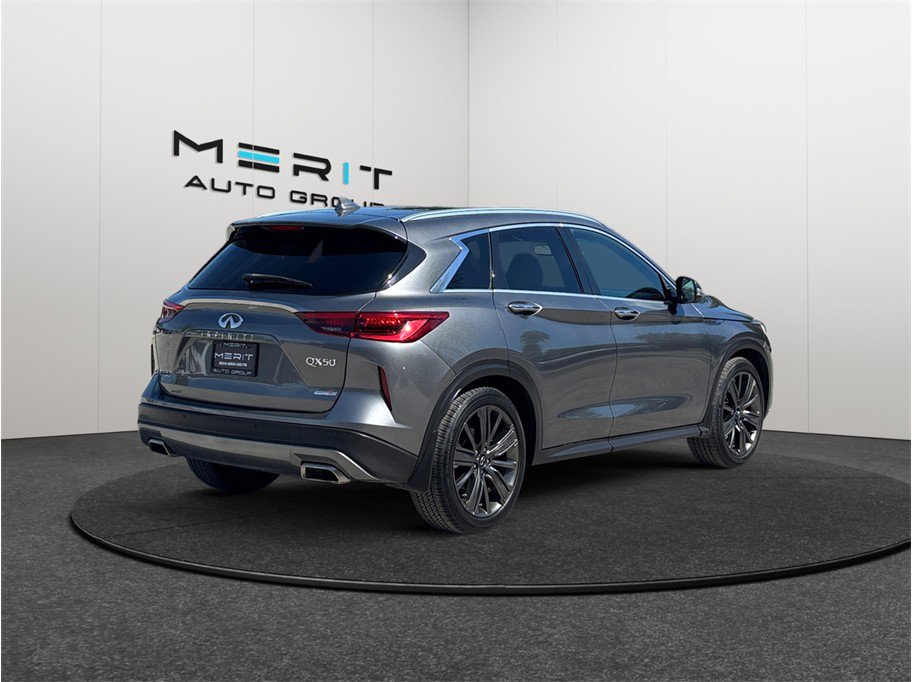 Used 2020 INFINITI QX50 Essential w/ Edition 30 Package image 9