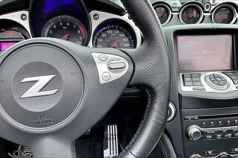 Used 2017 Nissan 370Z Touring image 20