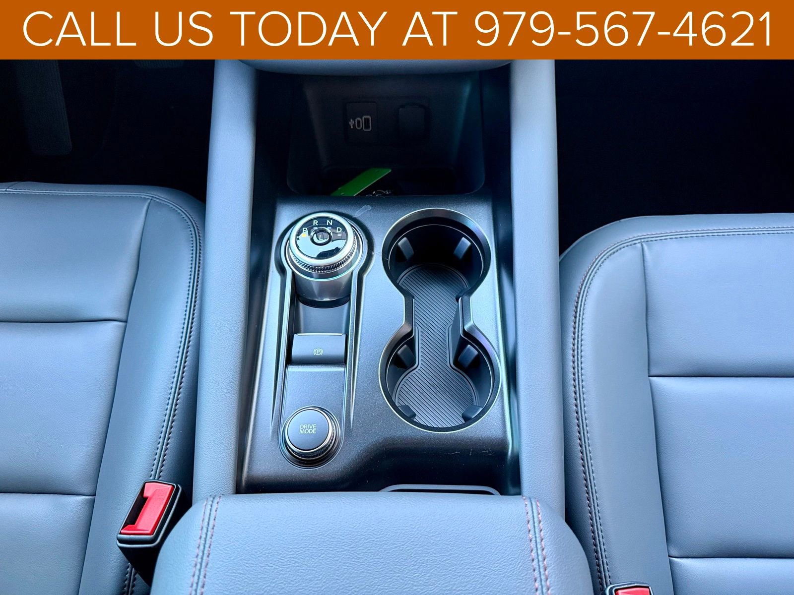 New 2026 Ford Explorer Active w/ Active Comfort Package image 19