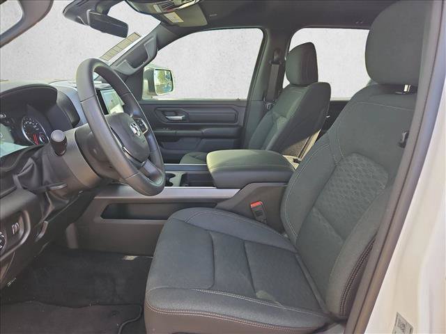 New 2026 RAM 1500 Express AWD/4WD image 4