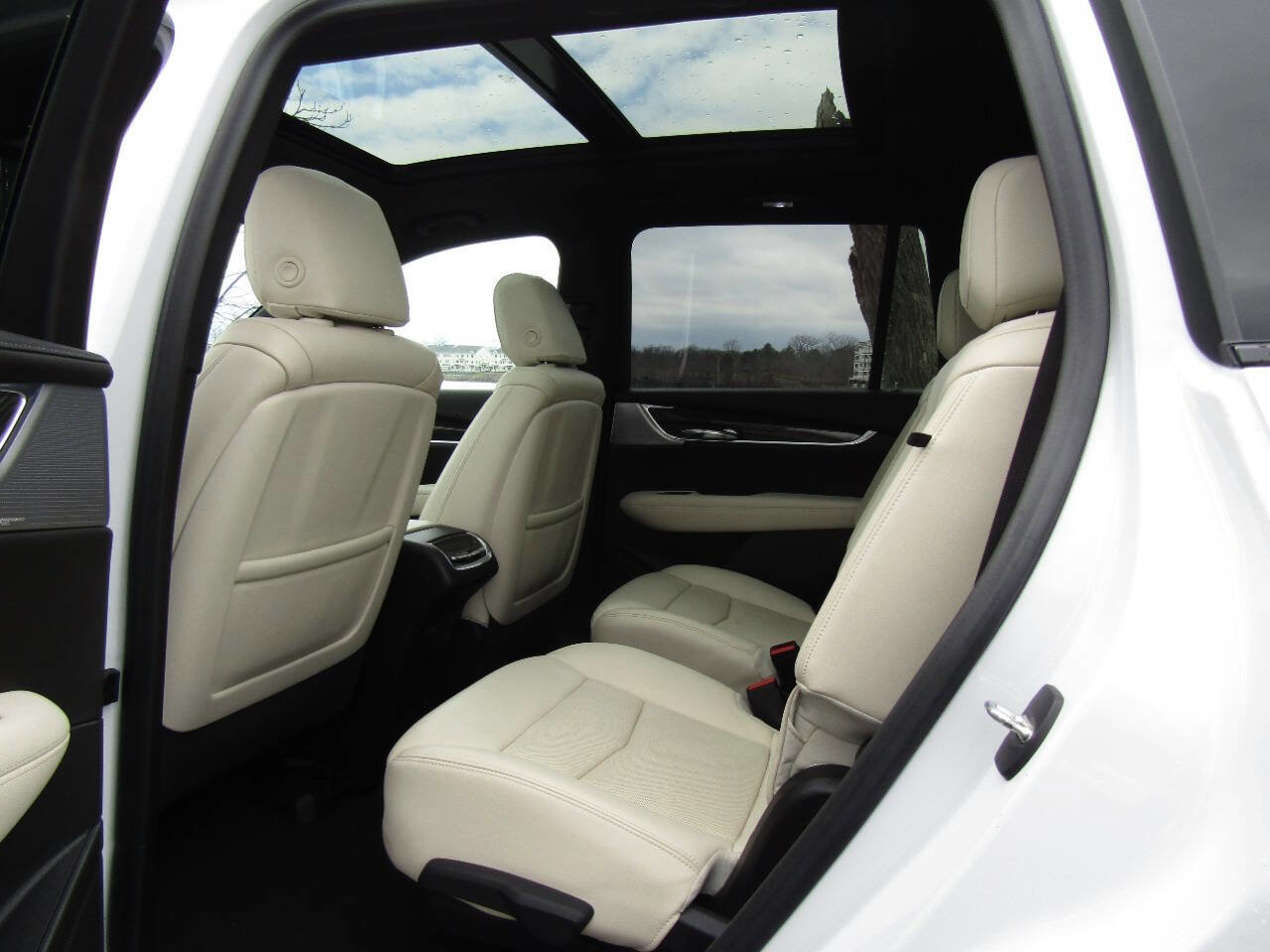 Used 2020 Cadillac XT6 Sport AWD/4WD image 12