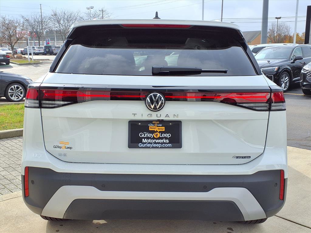 New 2026 Volkswagen Tiguan SE image 9