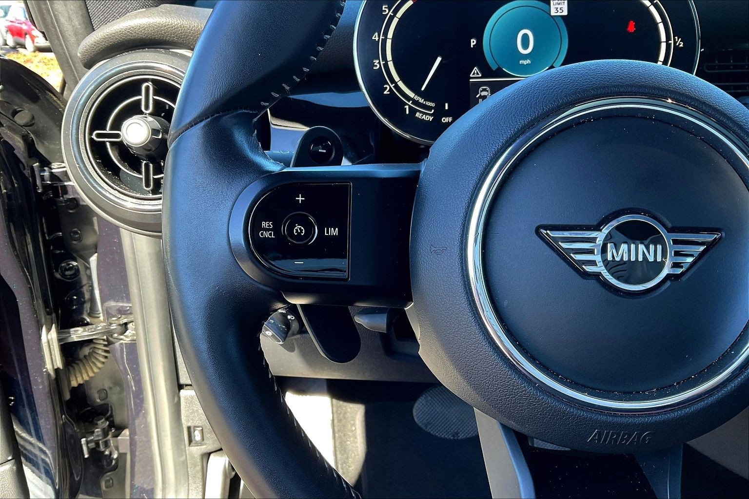 Used 2023 MINI Cooper S image 11