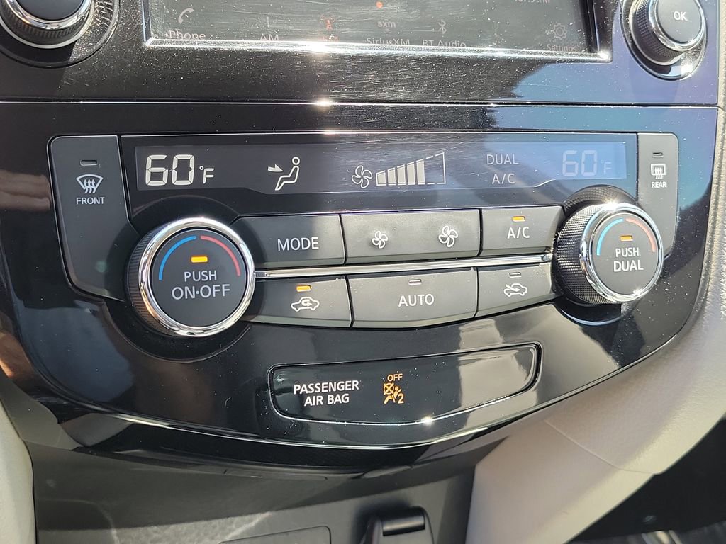 Used 2020 Nissan Rogue Sport SV FWD image 13