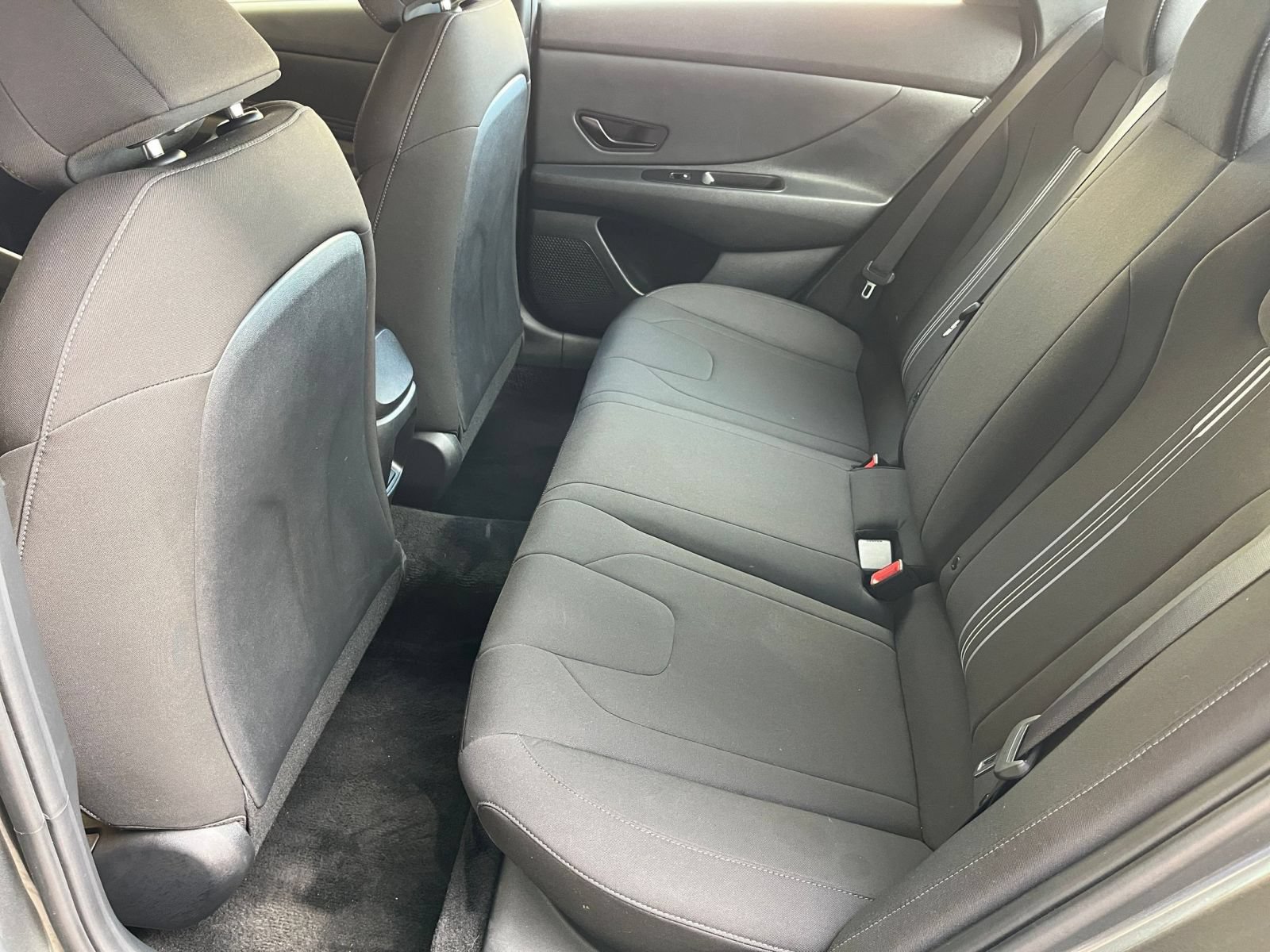 Used 2026 Hyundai Elantra Sport FWD image 29