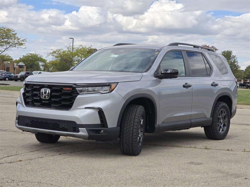 New 2025 Honda Pilot TrailSport image 16