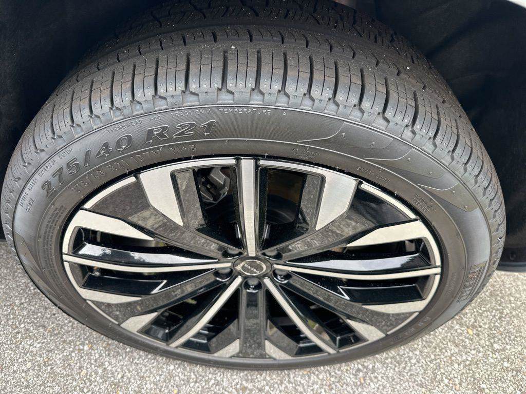 New 2026 Volvo XC90 T8 Ultra w/ Protection Package Premier AWD/4WD image 31