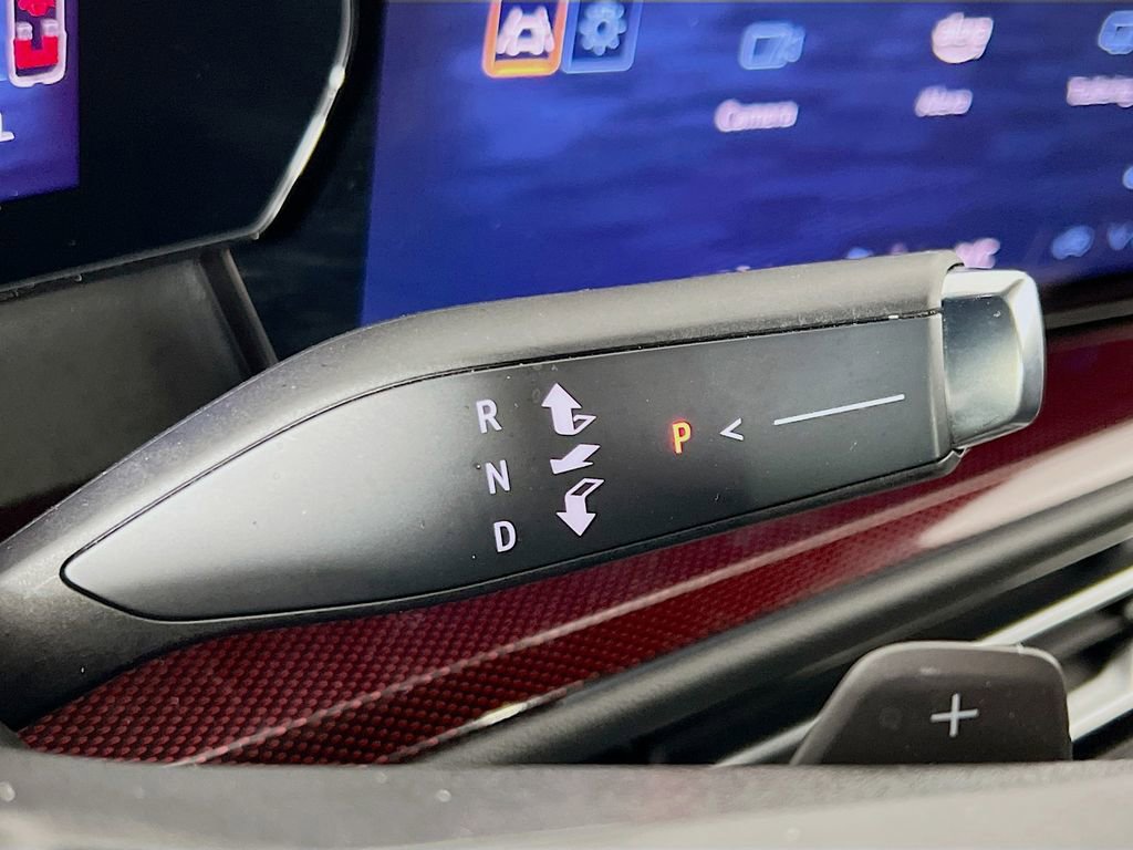 Used 2024 Chevrolet Traverse Z71 w/ Enhanced Driving Package image 16