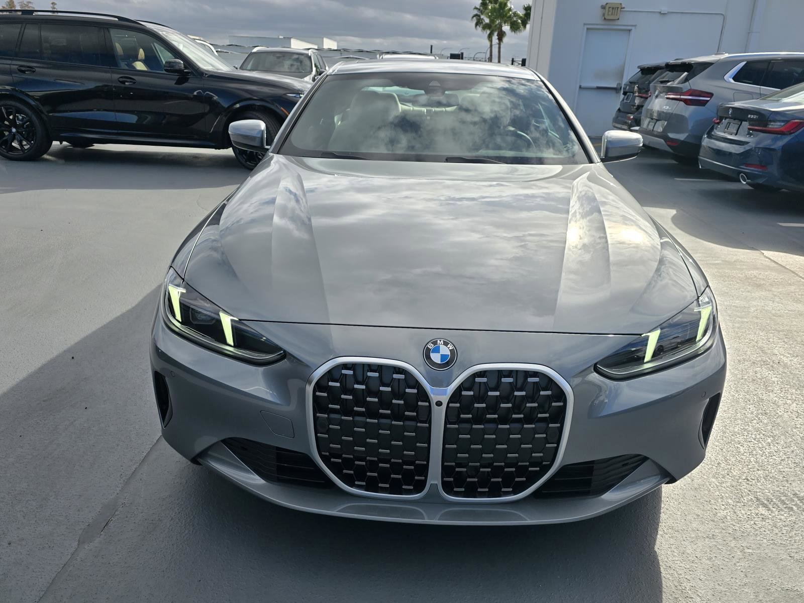 New 2026 BMW 430i Coupe w/ Parking Assistance Package RWD image 9