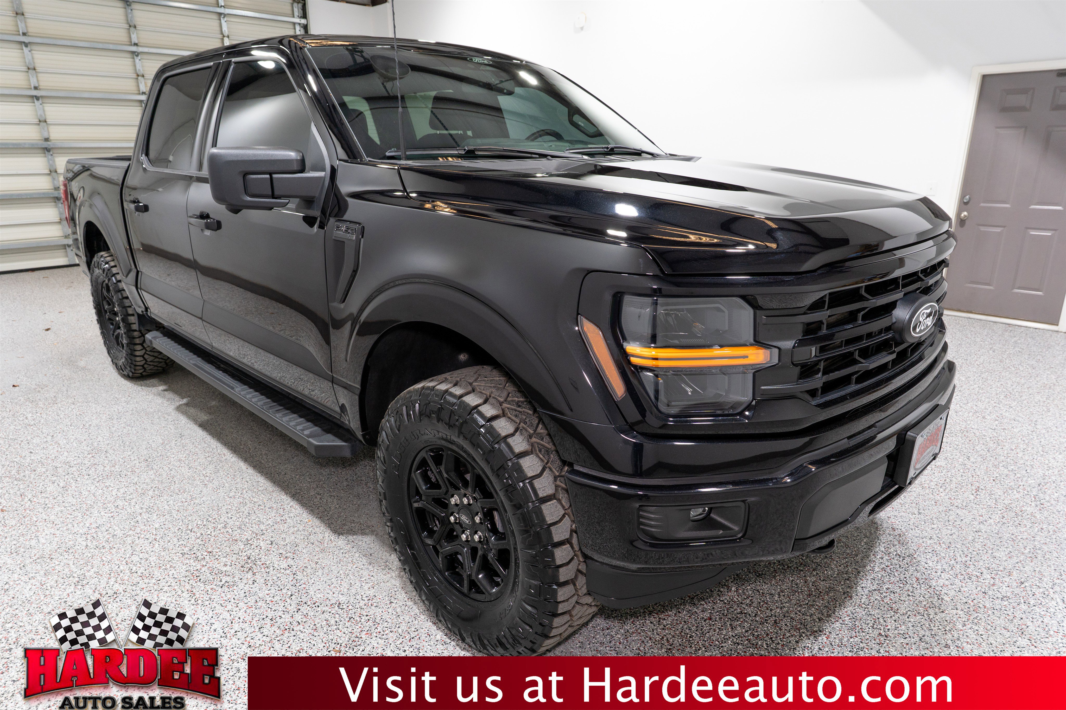 Used 2024 Ford F150 XLT w/ XLT Black Appearance Package image 6