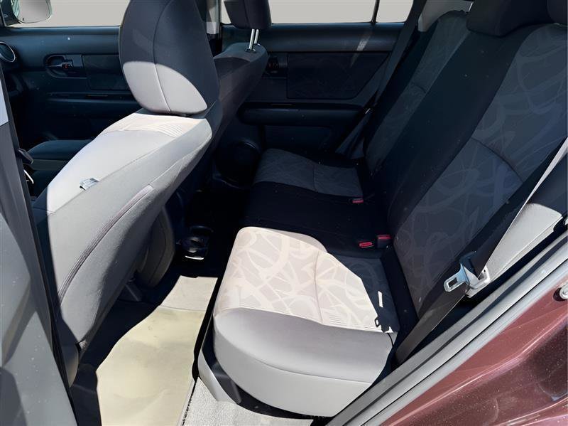 Used 2014 Scion xB FWD image 20