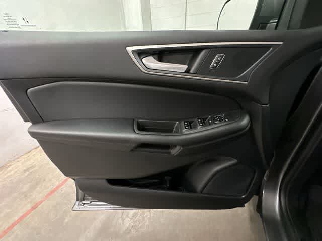 Used 2024 Ford Edge SEL w/ Convenience Package AWD/4WD image 17